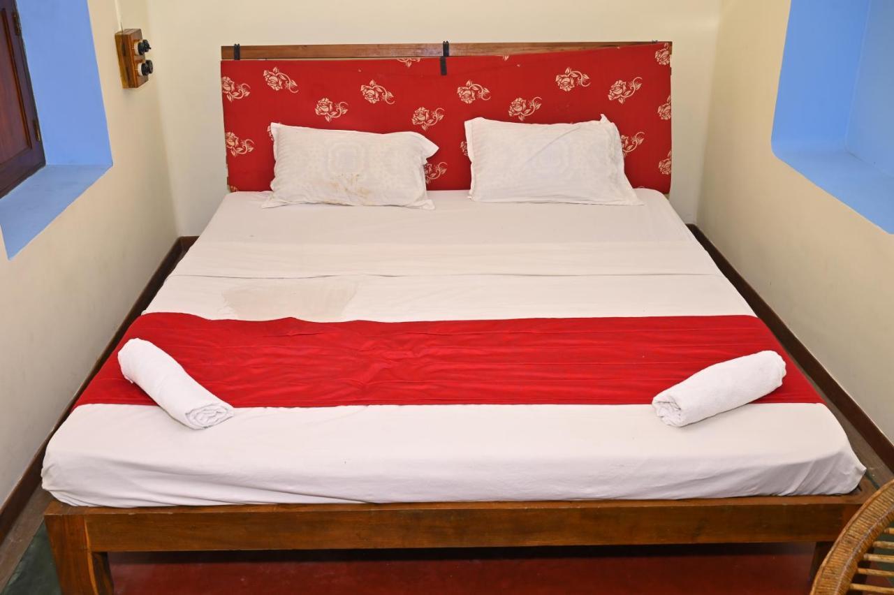 Les Boganveillea Heritage Guest House Auroville Exterior photo
